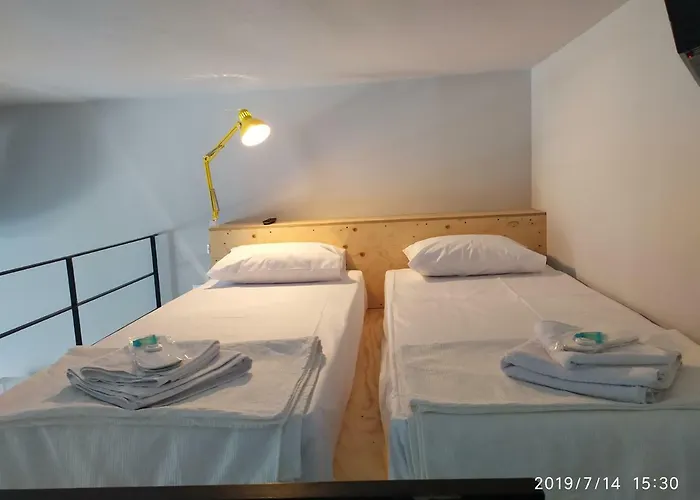 Thess Georgiou Katechaki 13 * Thessaloniki