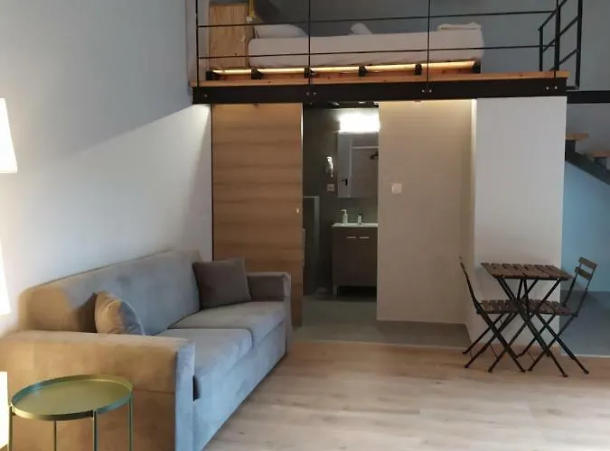 Thess Georgiou Katechaki 13 *